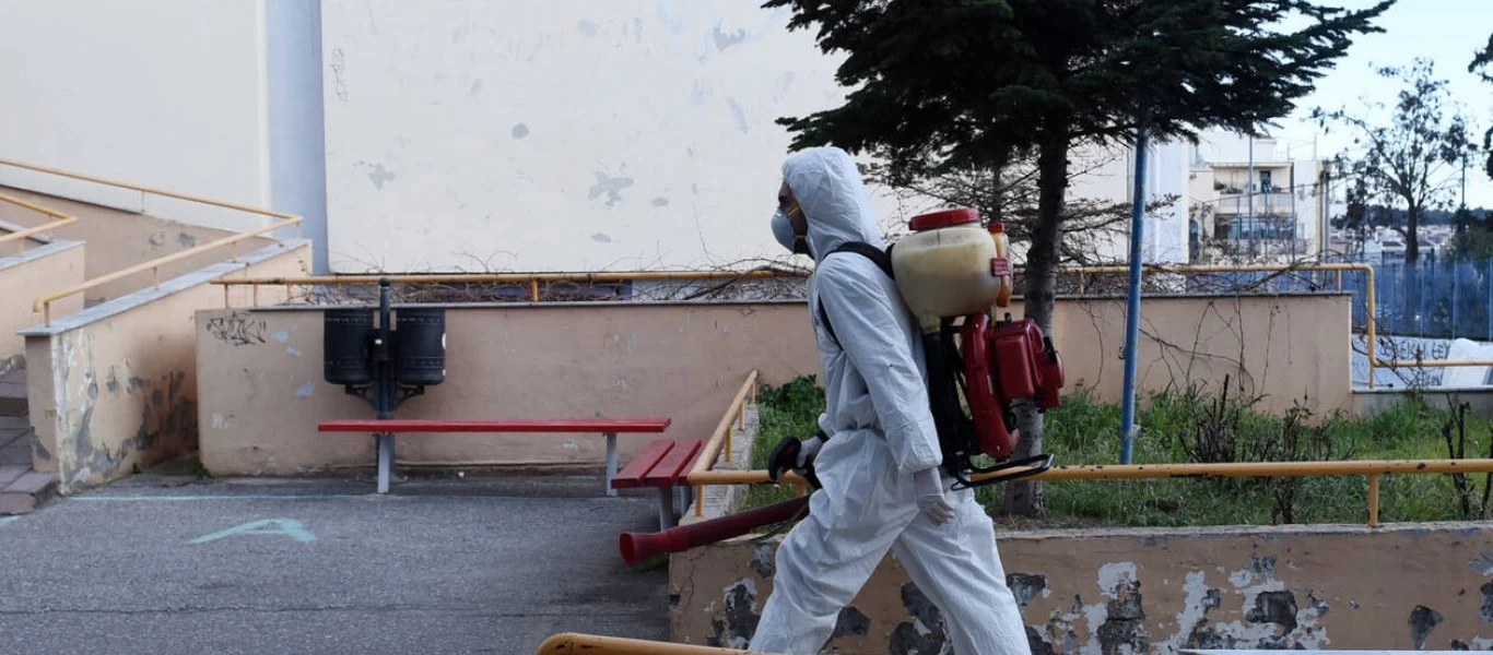 Κορωνοϊός: Στο μικροσκόπιο τα εισαγόμενα κρούσματα και η χαλαρότητα στο εσωτερικό - Ποιο το plan B της κυβέρνησης